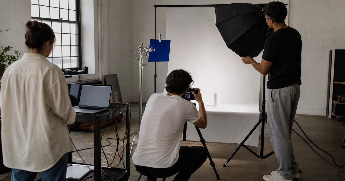 Flapen cover for Top FBA launch agencies ranked: a last-minute studio shot of the launch product