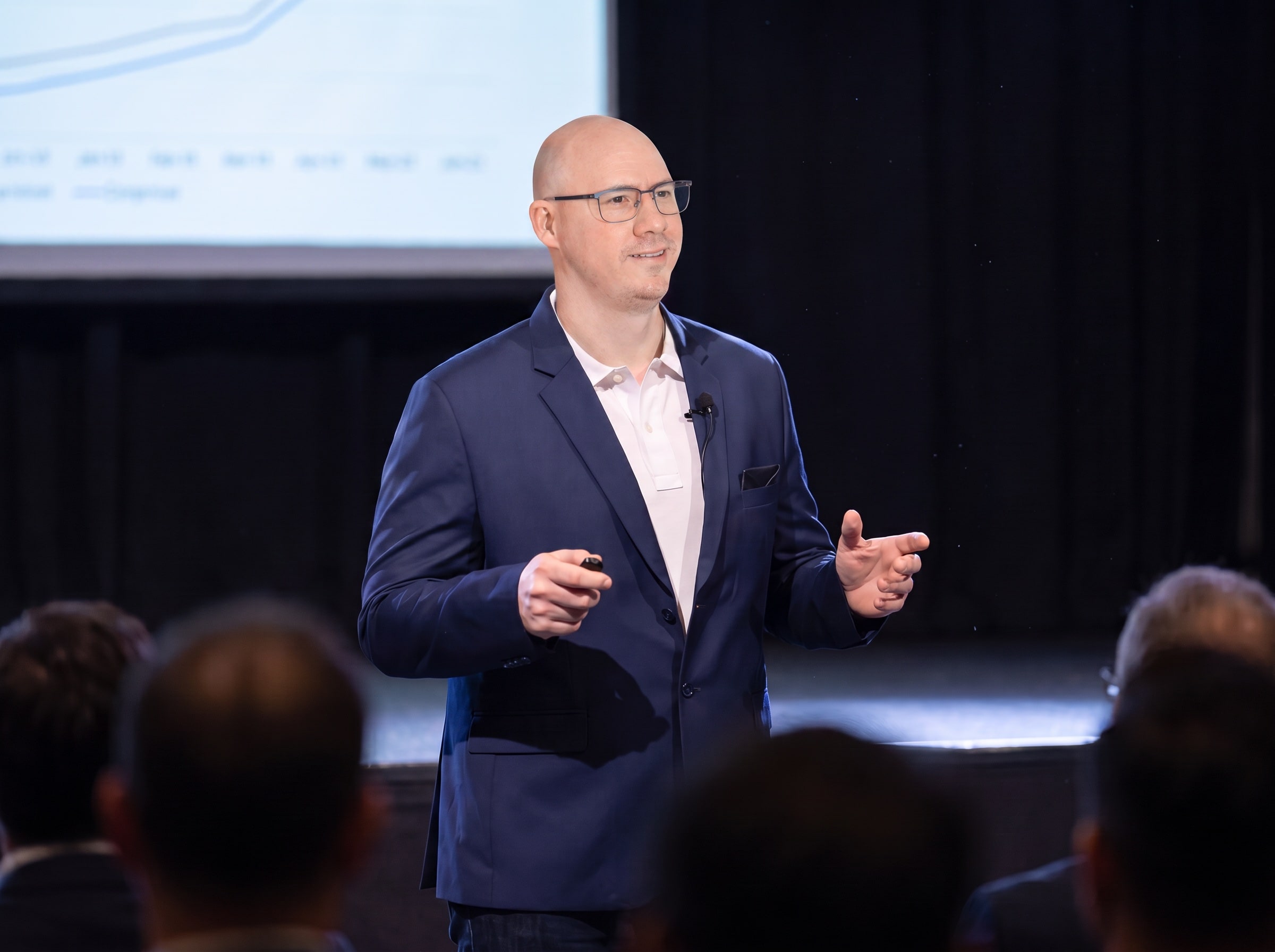 Flapen's founder on the floor of an e-commerce conference